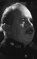 Энтони Холлс